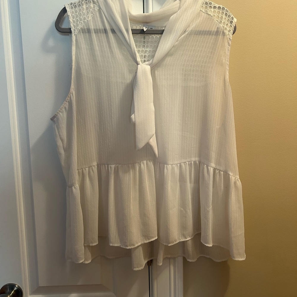 Elegant White Sleeveless Top